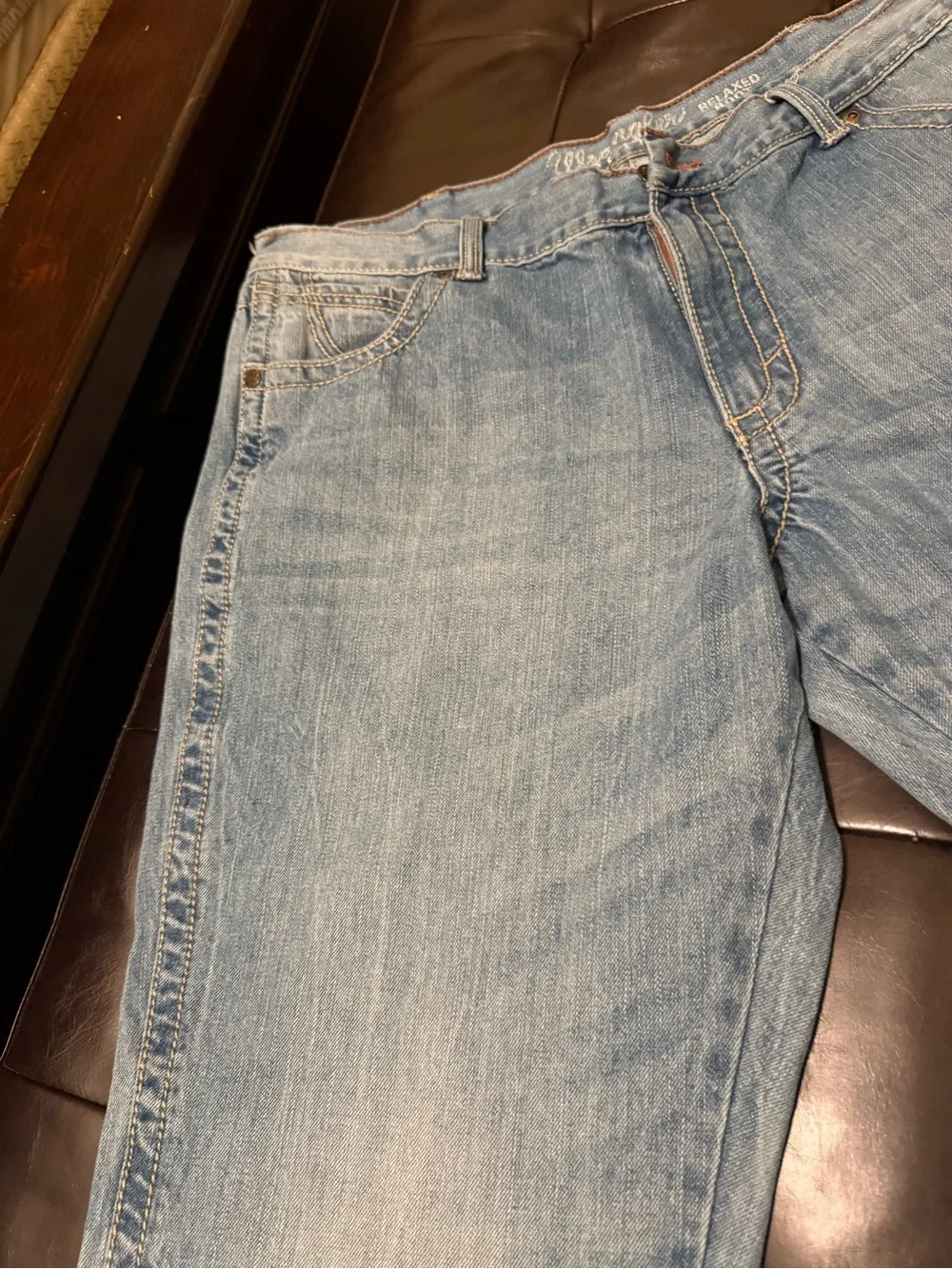 Relaxed Light Blue Men's Jeans – Comfortable Everyday Fit